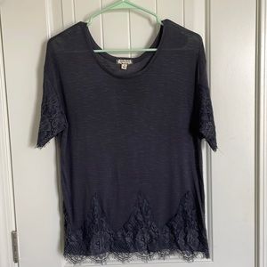 Grey lace top | size small